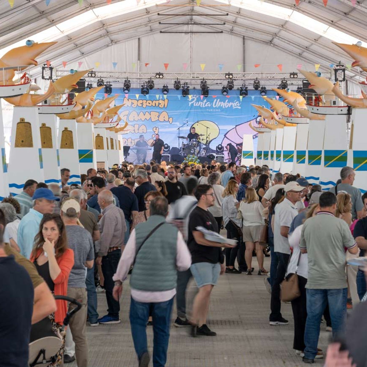 La carpa que acogió la feria, el día de su inauguración