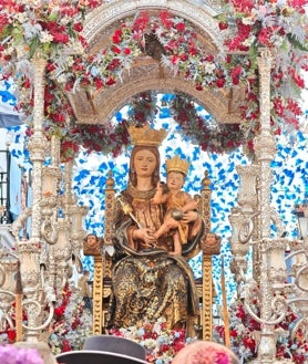 Imagen secundaria 2 - La Romería de la Bella es una de las manifestaciones religiosas y culturales más multitudinarias de la provincia de Huelva