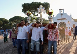 La romería de la Santa Cruz de Punta Umbría, en imágenes