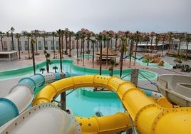 Así es el nuevo parque acuático de Huelva: se encuentra en una de las playas más conocidas y está dentro de un hotel