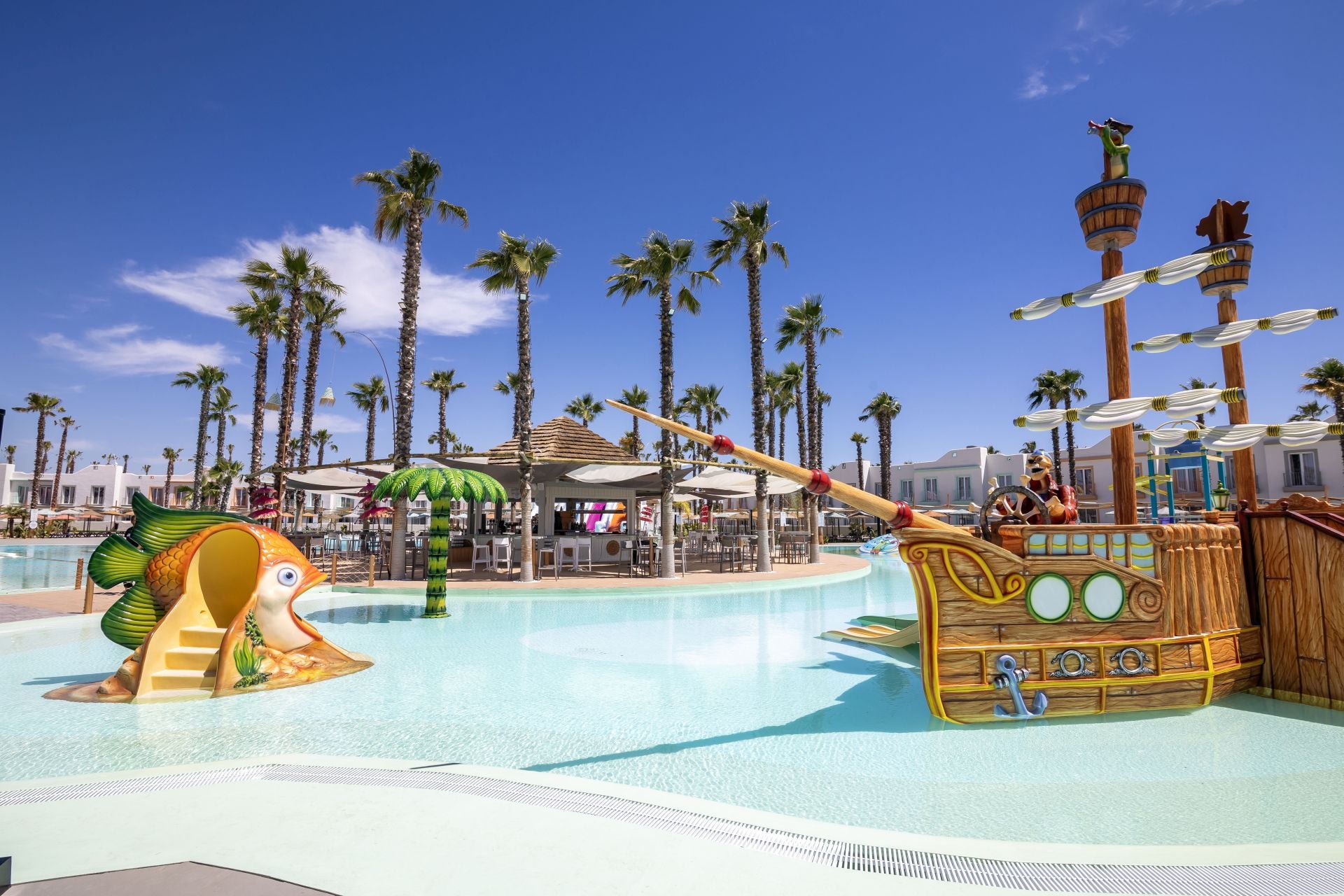 La inauguración del On City Resort de Matalascañas, en imágenes