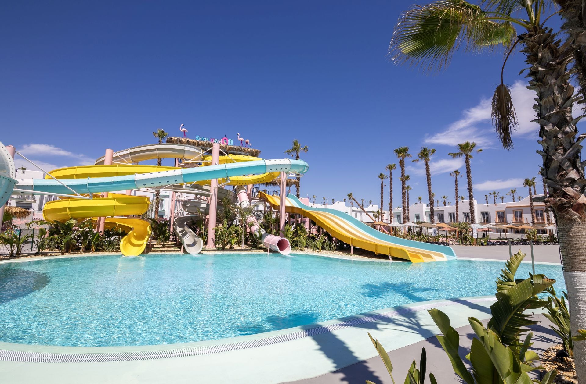 La inauguración del On City Resort de Matalascañas, en imágenes