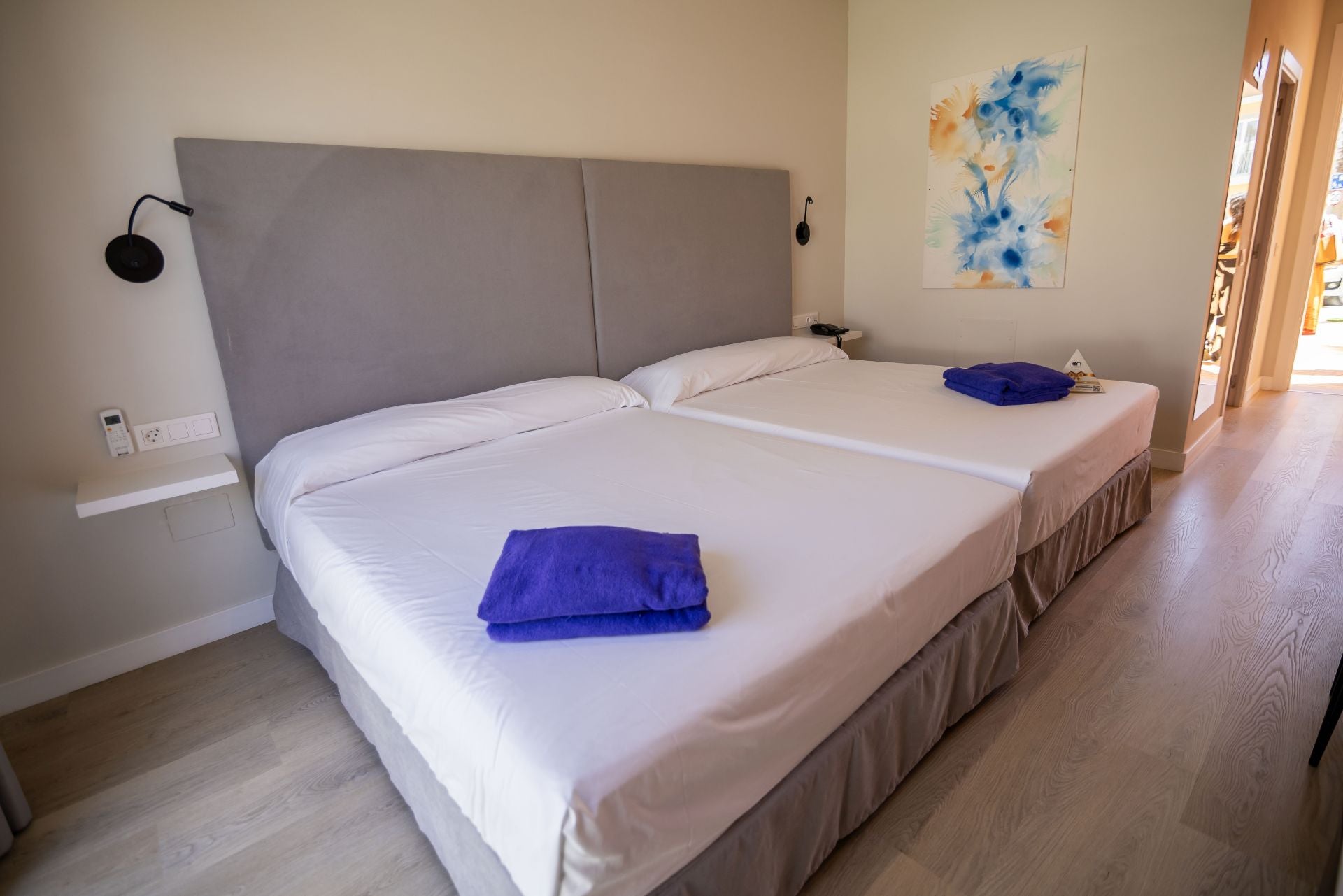 La inauguración del On City Resort de Matalascañas, en imágenes