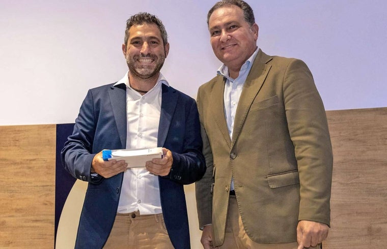 Ricardo Ubric junto a David Toscano