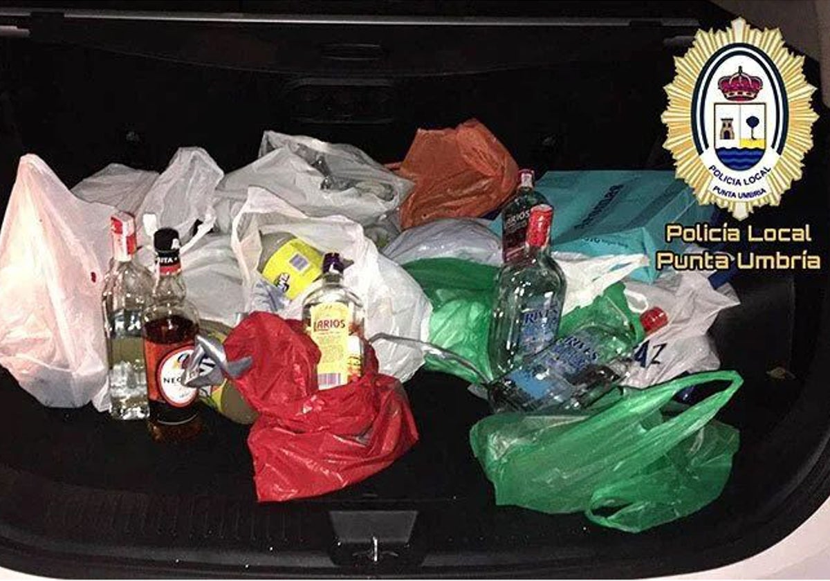 La Policía Local de Punta Umbría ha intensificado la vigilancia contra el consumo de alcohol en la vía pública