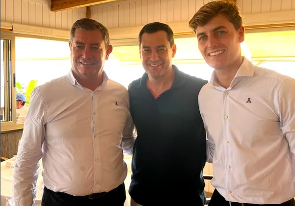 Captura de pantalla de la publicación de el Cchiringuito La Tortuga tras la visita de Juanma Moreno