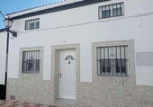 Sale a la venta por 39.000 euros una casa de tres habitaciones en uno de los pueblos más bonitos de Huelva