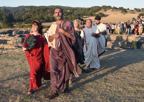 Imagen secundaria 1 - Recreaciones históricas y actuación de teatro clásico