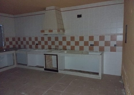 Imagen secundaria 1 - A la venta un chalet de tres habitaciones por 64.000 euros en este conocido pueblo de la Sierra de Huelva
