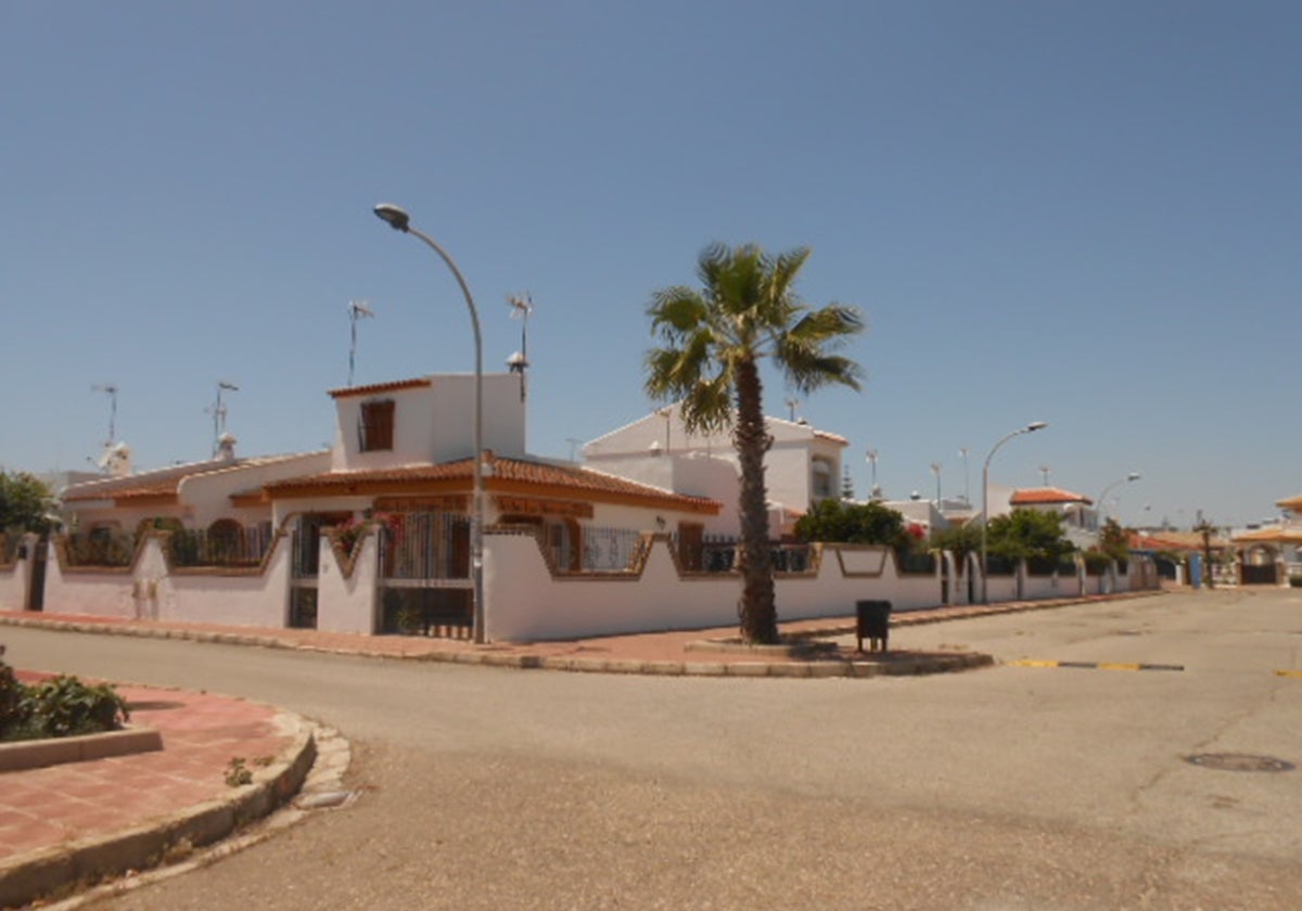 Este es el chalet en venta en Matalascañas por 184.000 euros por tiempo limitado