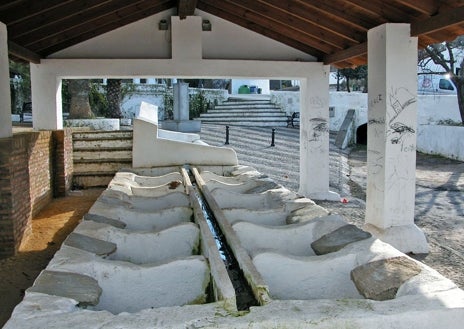 Imagen secundaria 1 - Castaño del Robledo, Los Marines y Galaroza