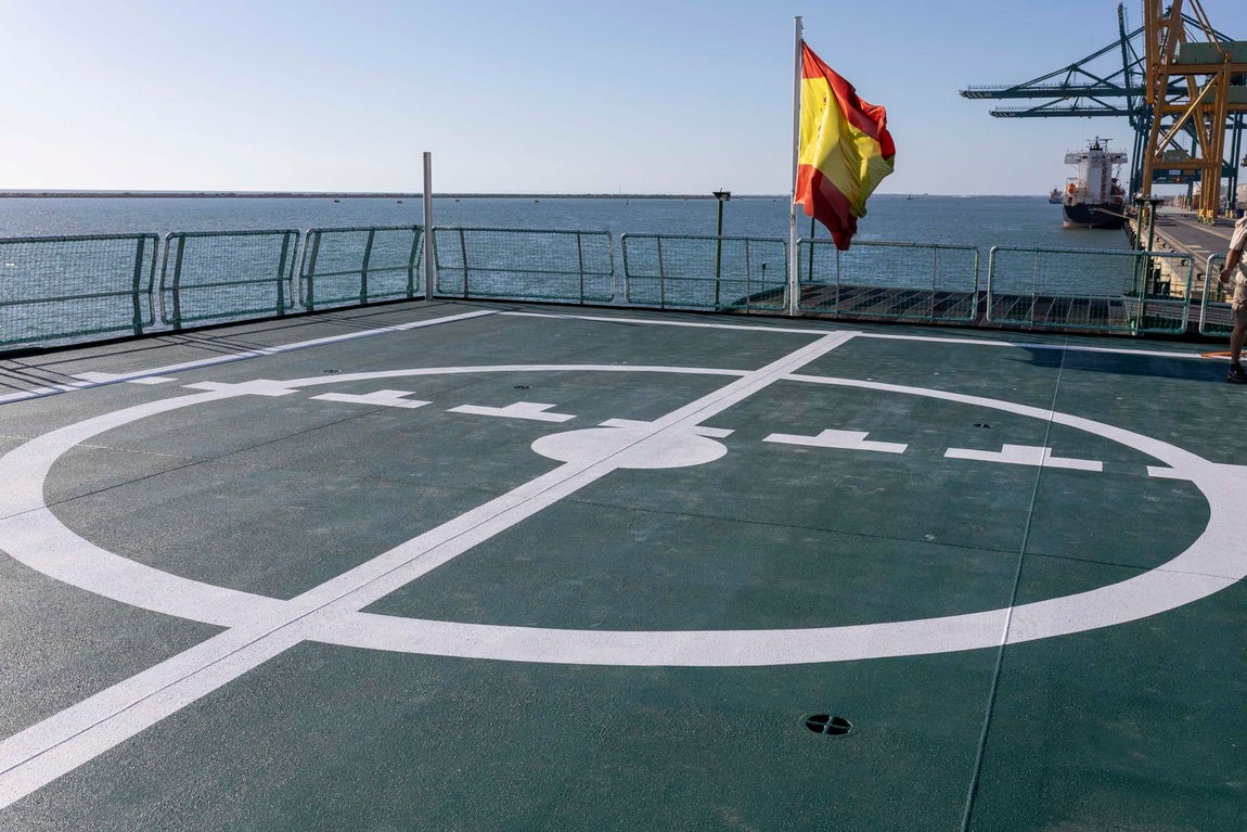 La visita al 'Duque de Ahumada' de la Guardia Civil, en imágenes