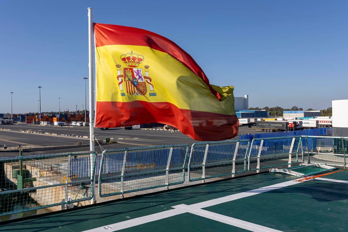 La visita al 'Duque de Ahumada' de la Guardia Civil, en imágenes