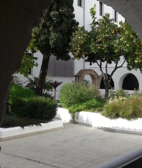 Imagen secundaria 2 - Dormir en un antiguo convento con todas las comodidades: así es el hotel de Aracena que recomienda la Guía Repsol