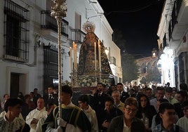Salida extraordinaria de la Virgen de la Soledad de Moguer en el 450 aniversario de la fundación de su hermandad