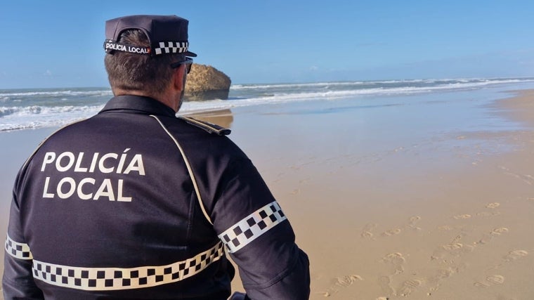 El Ayuntamiento de Almonte ha convocado dos ofertas de trabajo de policía local entre el año 2024 y el 2025