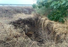 Inundaciones en Huelva: Las intensas lluvias causan un enorme socavón en Nerva