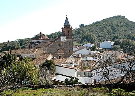Imagen secundaria 1 - Tostón soldario de castañas en Aracena; Santa Ana la Real y burro con alforjas