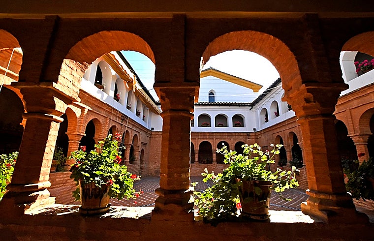 Patio mudéjar del cenobio rabideño