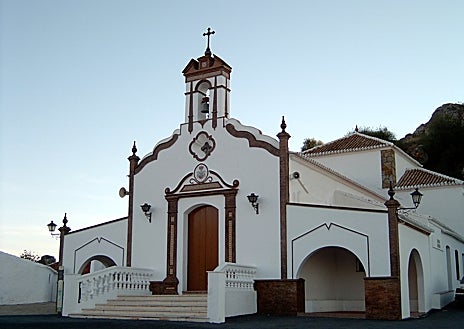 Imagen secundaria 1 - El pueblo de Huelva que enamora por su encanto rural: es conocido por su patrimonio, su belleza y su pasión por los caballos
