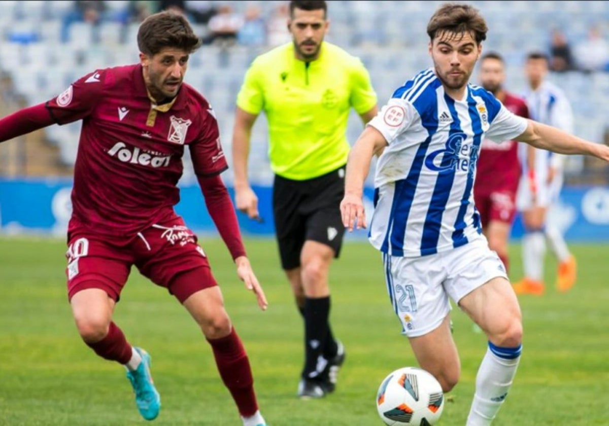 Javier Hyjek en un lance del Recre-Atlético Sanluqueño