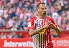 Aitor García ya busca nuevo destino tras cuatro años y medio en el Sporting de Gijón
