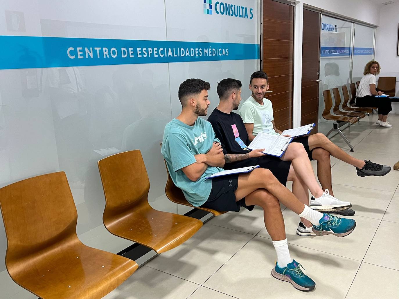 El Recreativo de Huelva 2023-24 pasa por el médico: doce jugadores, los primeros