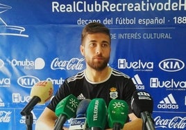 Borja Díaz ficha por el Estepona y Manu Molina sigue a la espera del  Deportivo de la Coruña