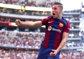 Bestial Fermín López: se presenta definitivamente al planeta fútbol con un zarpazo a la escuadra en la goleada del Barcelona al Real Madrid (3-0)