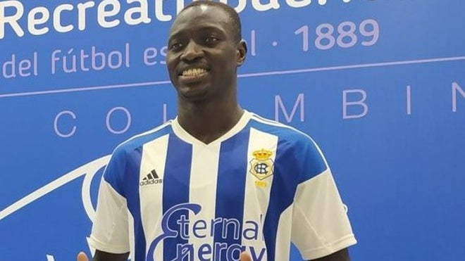 El centrocampista Mbaye