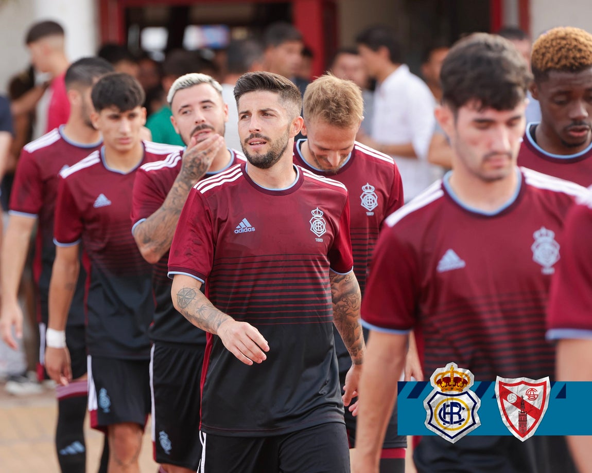 Gran ambiente en Punta Umbría para ver el Recreativo-Sevilla Atlético