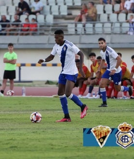 Imagen secundaria 2 - Antonio Domínguez lidera al Recreativo en Ayamonte (1-3)