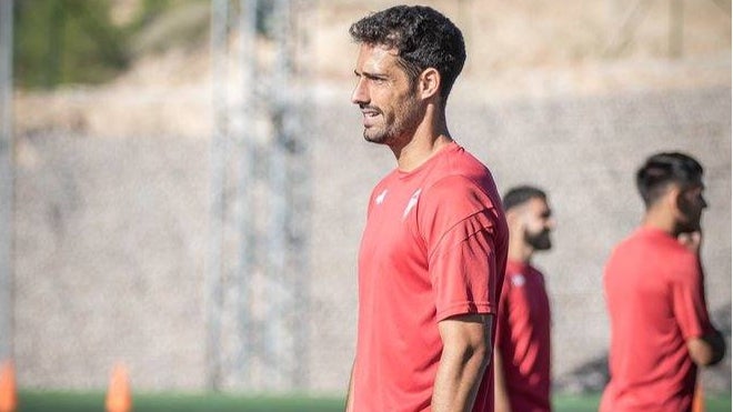 El central onubense Álvaro Vega en un reciente entrenamiento