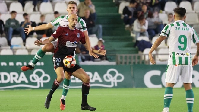 Gorka Iturraspe disputó el tramo final del encuentro ante el Córdoba