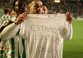 El Córdoba tumba al líder y oposita al ascenso directo y serio traspiés del Alcoyano en su estadio