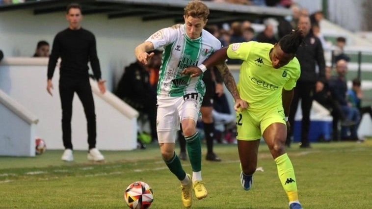 El Antequera también tropieza y permite al Recreativo abrir brecha en los puestos de 'play-off'