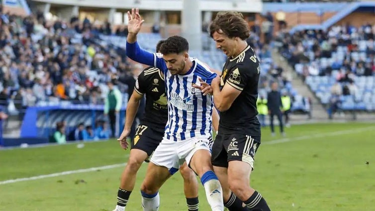 Alineaciones del Murcia - Recreativo de Huelva de Primera RFEF 2023-2024: onces y banquillo de suplentes