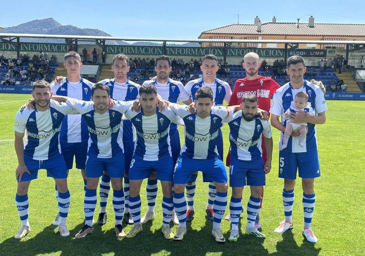 Alineación del Alcoyano en su partido de esta mañana en El Collao contra el Ceuta