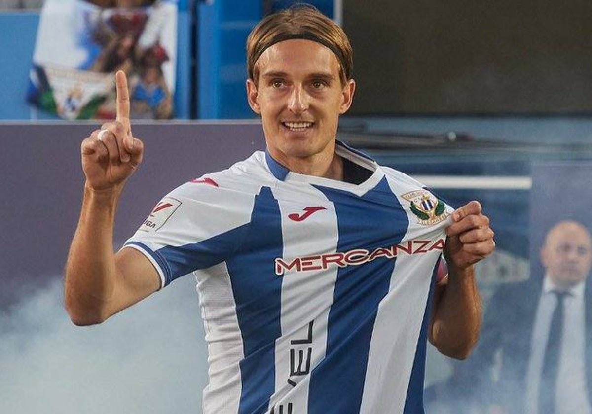 Sergio González seguirá jugando con el Leganés tras el ascenso a Primera División