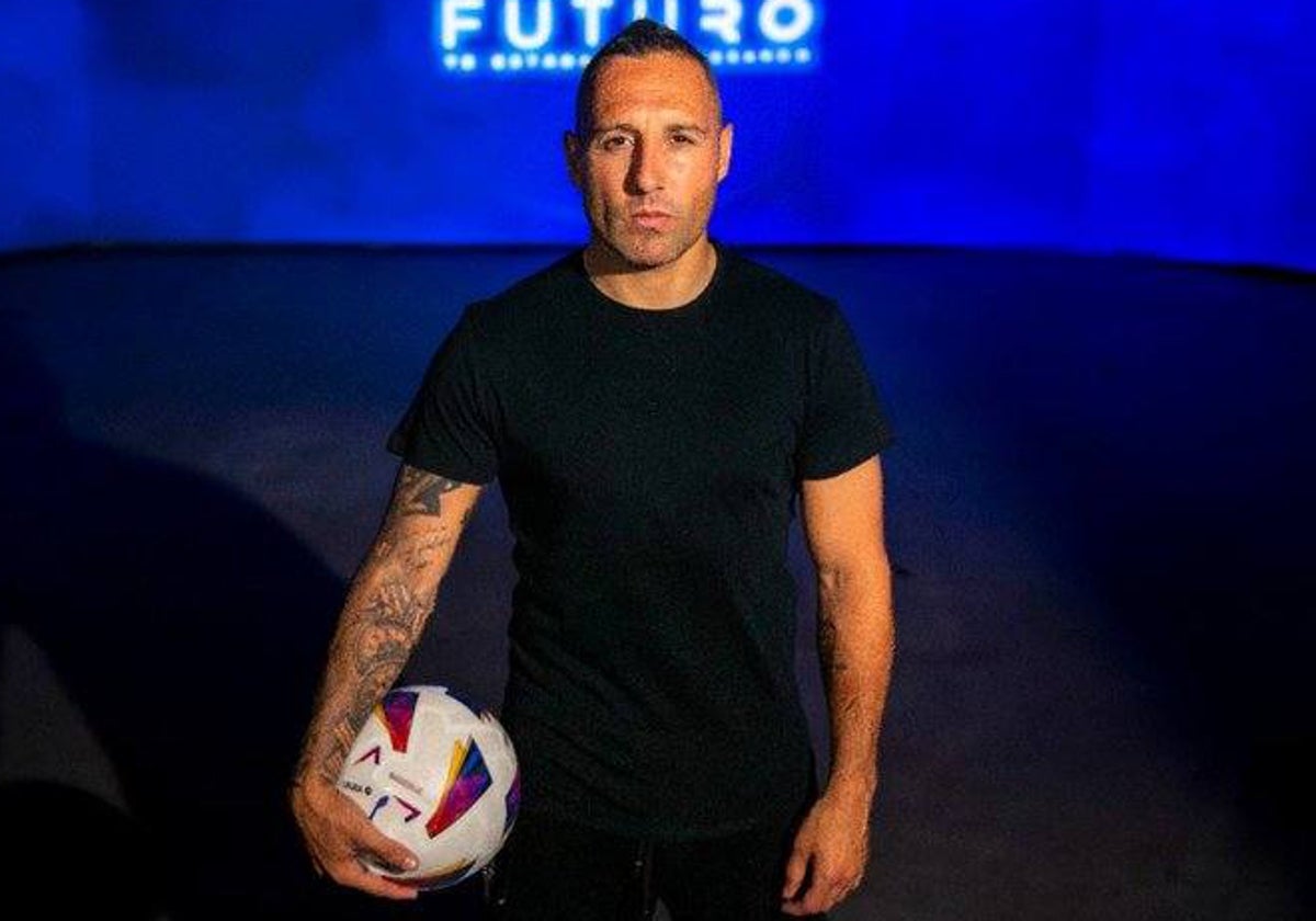 Santi Cazorla fue el reclamo este viernes de la presentación de la campaña de abonados del Oviedo