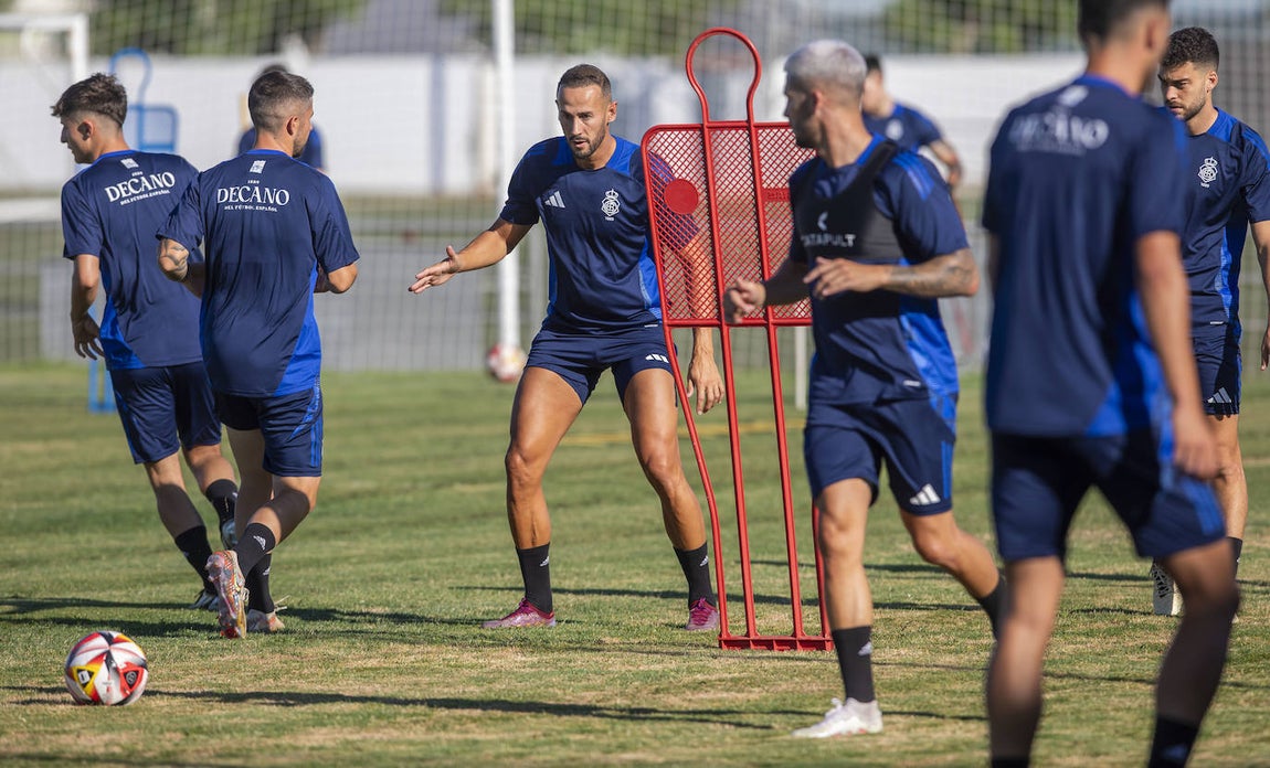 El primer día de la pretemporada del Recreativo de Huelva 2024-25, en imágenes