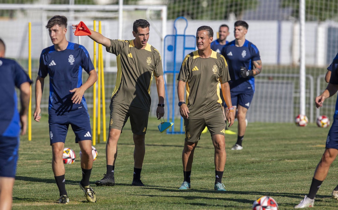 El primer día de la pretemporada del Recreativo de Huelva 2024-25, en imágenes