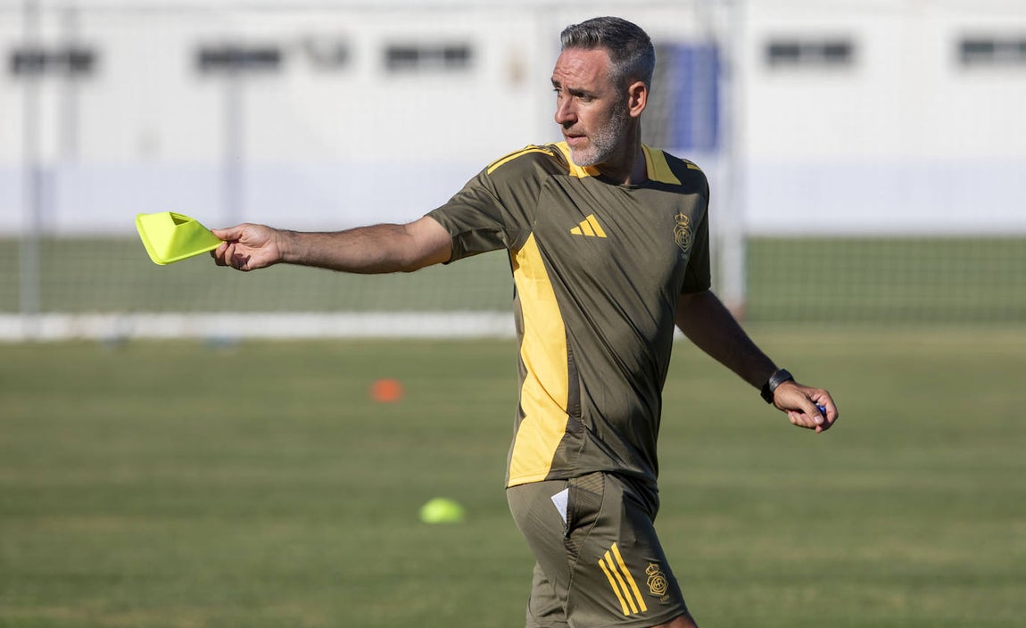 El primer día de la pretemporada del Recreativo de Huelva 2024-25, en imágenes