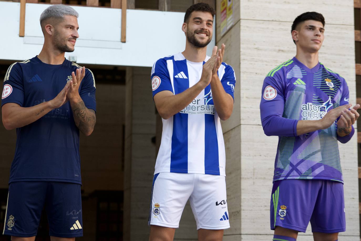 Presentación de las equipaciones: Así lucirá en los partidos y en los entrenamientos el Recreativo 2024/25