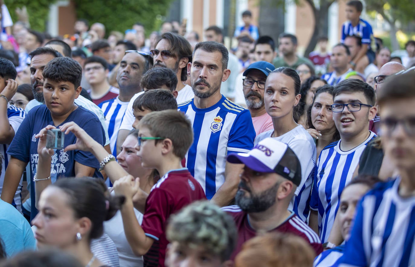 Presentación de las equipaciones: Así lucirá en los partidos y en los entrenamientos el Recreativo 2024/25