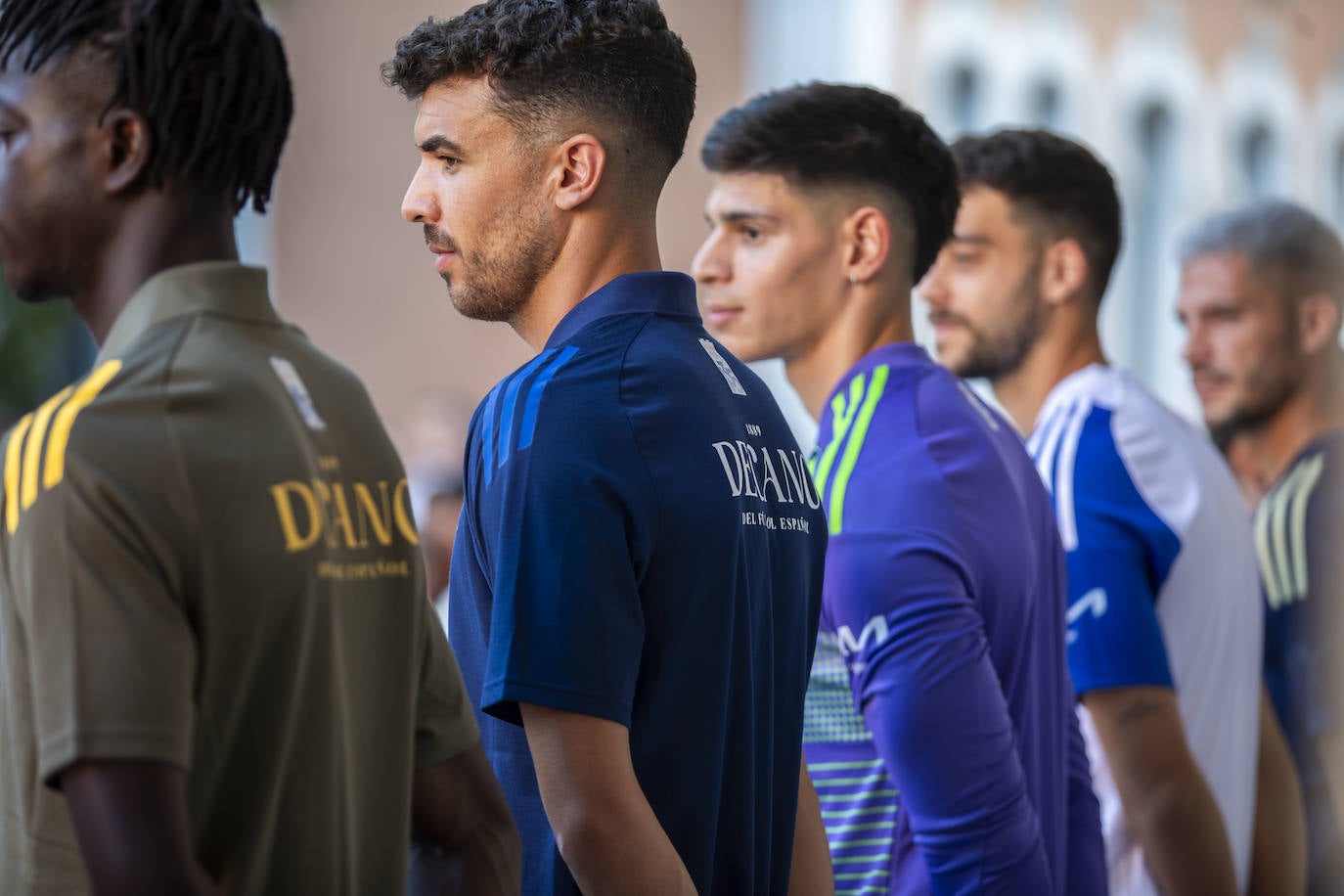 Presentación de las equipaciones: Así lucirá en los partidos y en los entrenamientos el Recreativo 2024/25