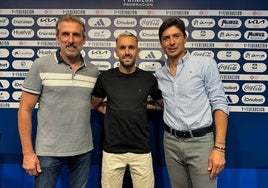 Óscar Arias confirma que Davinchi será el segundo lateral zurdo, que el miércoles anunciarán a un extremo y que aún faltan por llegar dos fichajes más
