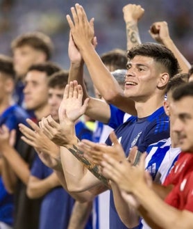 Imagen secundaria 2 - El Córdoba se regala en los penaltis su primer Trofeo Colombino