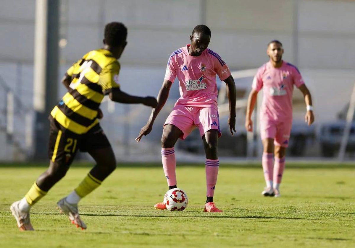 Malam Camará durante el San Roque de Lepe-Recreativo disputado esta pretemporada