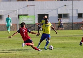 Nico Njalla cierra la plantilla del Recreativo de Huelva 2024-25